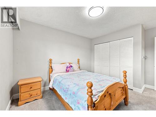 364 Collingwood Drive, Kamloops, BC - Indoor Photo Showing Bedroom