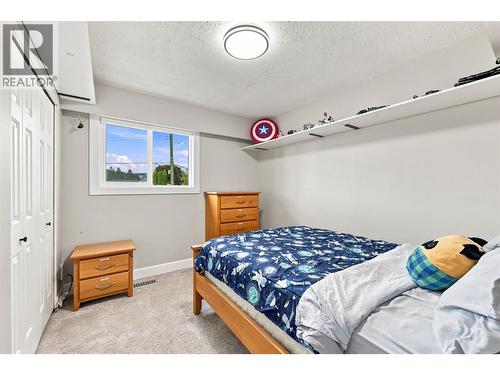 364 Collingwood Drive, Kamloops, BC - Indoor Photo Showing Bedroom