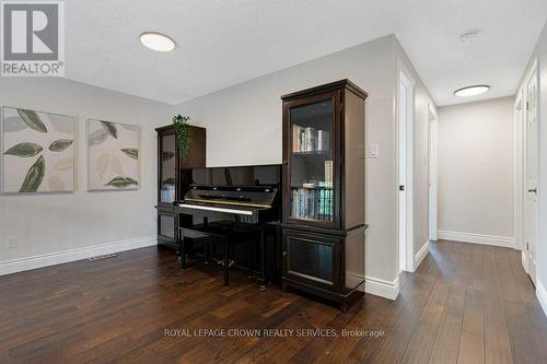 142 Deer Ridge Drive, Kitchener, ON - Indoor Photo Showing Other Room