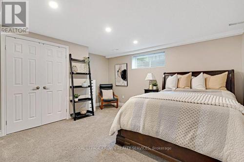 142 Deer Ridge Drive, Kitchener, ON - Indoor Photo Showing Bedroom