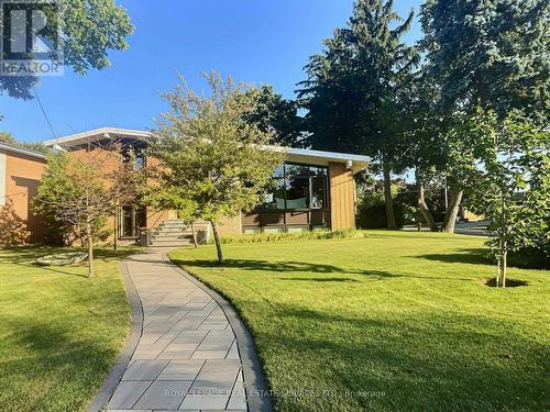 33 Blue Forest Drive, Toronto, ON - Outdoor