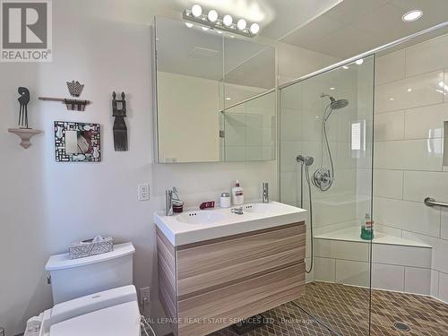33 Blue Forest Drive, Toronto, ON - Indoor Photo Showing Bathroom