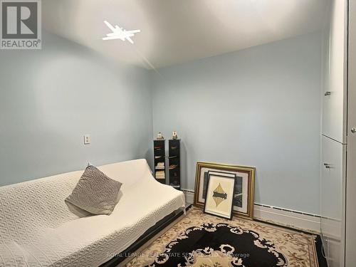 33 Blue Forest Drive, Toronto, ON - Indoor Photo Showing Other Room