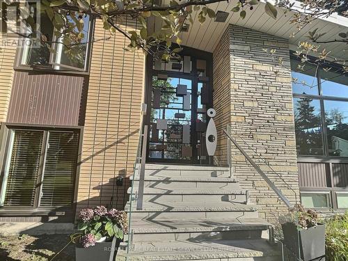 33 Blue Forest Drive, Toronto, ON - Outdoor