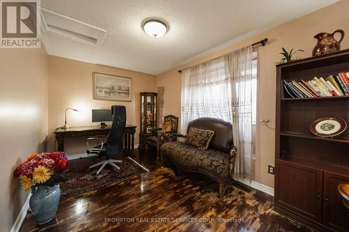 25 Routliffe Lane, Toronto, ON - Indoor Photo Showing Office