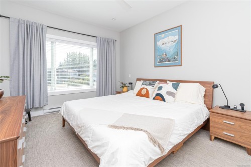 924 Snowdrop Ave, Saanich, BC 