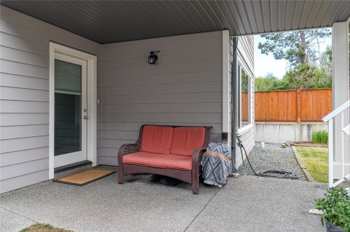924 Snowdrop Ave, Saanich, BC 