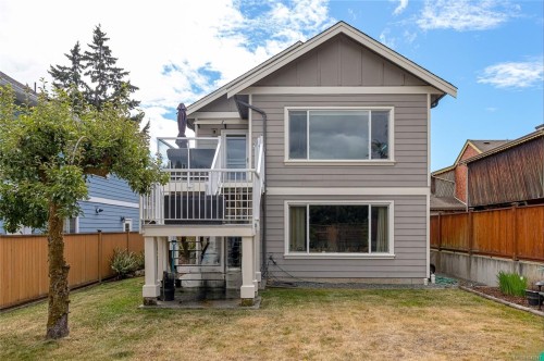 924 Snowdrop Ave, Saanich, BC 