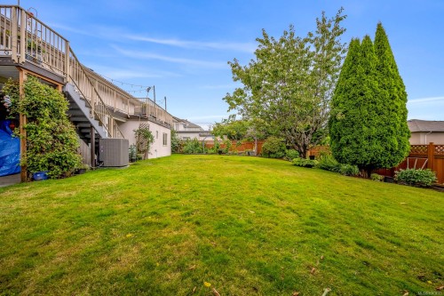 1564 Trumpeter Cres Sw, Courtenay, BC 