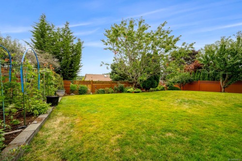 1564 Trumpeter Cres Sw, Courtenay, BC 