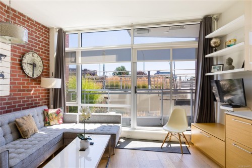 #M11-456 Pandora Ave, Victoria, BC - Indoor