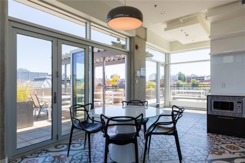 #M11-456 Pandora Ave, Victoria, BC - Indoor Photo Showing Dining Room