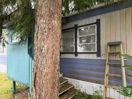 6015 Hunt St, Port Hardy, BC 