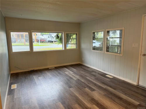 6015 Hunt St, Port Hardy, BC 