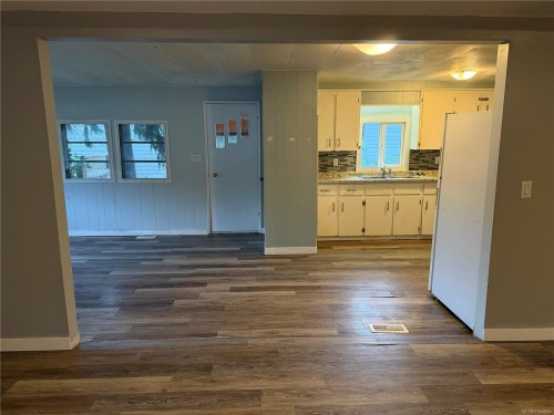 6015 Hunt St, Port Hardy, BC 