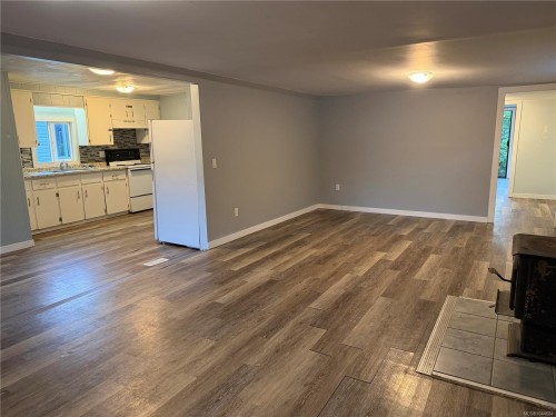 6015 Hunt St, Port Hardy, BC 