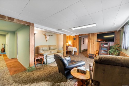 384 Burnside Rd East, Victoria, BC 