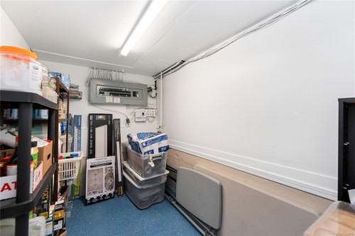 384 Burnside Rd East, Victoria, BC 