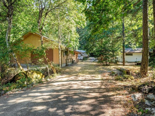 5142 West Saanich Rd, Saanich, BC 