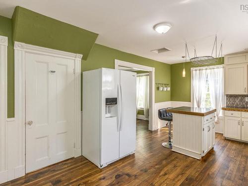 4902 Highway 1, Waterville, NS - Indoor Photo Showing Kitchen