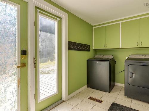 4902 Highway 1, Waterville, NS - Indoor Photo Showing Laundry Room
