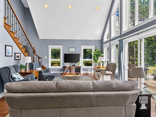 98 Canoe Lake Cove Road, Leminster, NS - Indoor Photo Showing Living Room