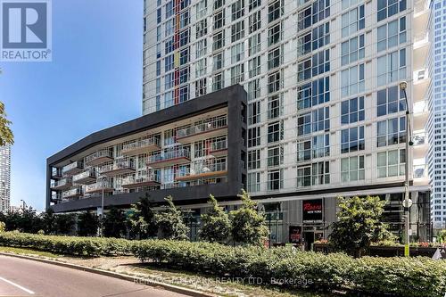 2908 - 85 Queens Wharf Road, Toronto, ON - Outdoor With Facade
