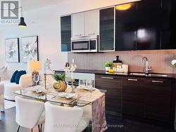 Dining - 