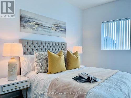 3201 - 5168 Yonge Street, Toronto, ON - Indoor Photo Showing Bedroom