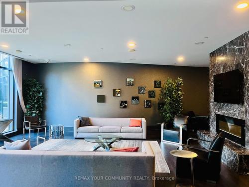 Lounge 2 - 3201 - 5168 Yonge Street, Toronto, ON - Indoor