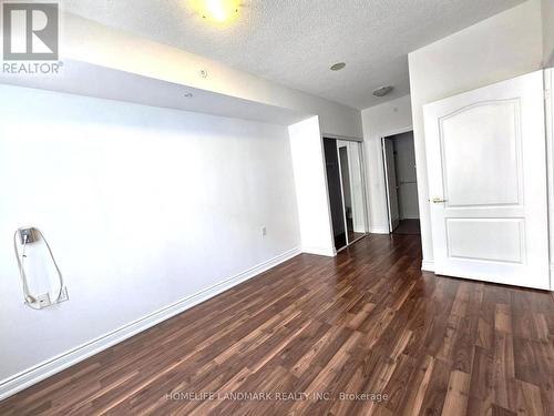 1 Sun Yat Sen Avenue, Markham, ON - Indoor Photo Showing Other Room