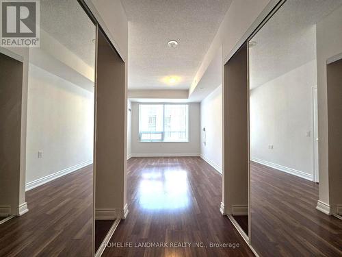 1 Sun Yat Sen Avenue, Markham, ON - Indoor Photo Showing Other Room