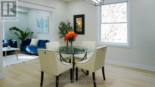 15 Shade Street, Cambridge, ON - Indoor Photo Showing Dining Room