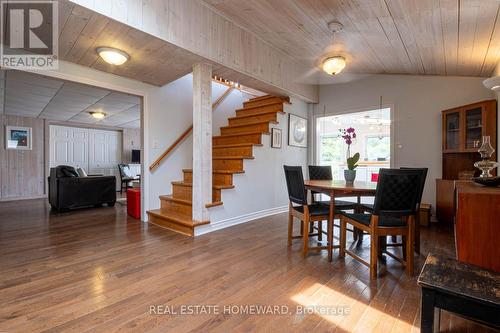 2847 County Rd 10 Road, Prince Edward County, ON - Indoor Photo Showing Dining Room