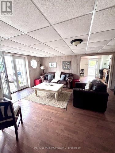 2847 County Rd 10 Road, Prince Edward County, ON - Indoor Photo Showing Other Room