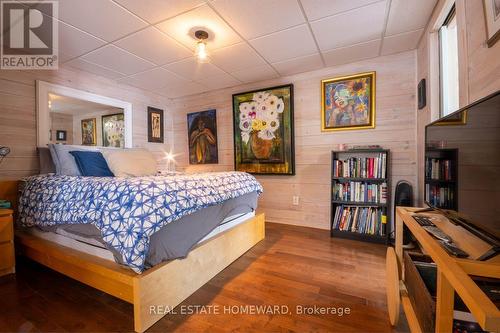 2847 County Rd 10 Road, Prince Edward County, ON - Indoor Photo Showing Bedroom