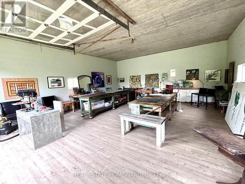 2847 County Rd 10 Road, Prince Edward County, ON - Indoor
