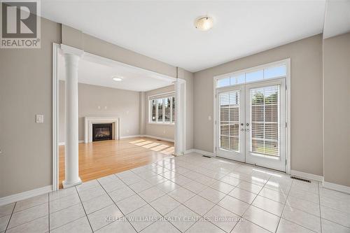 668 Mcgregor Farm Trail, Newmarket, ON - Indoor With Fireplace
