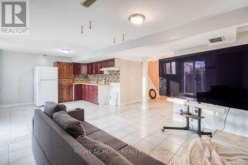 2304 Winlord Place, Oshawa, ON - Indoor