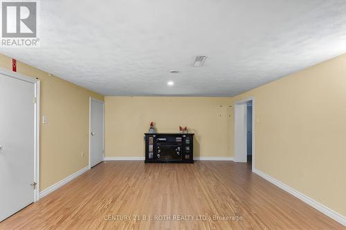 323 Crawford Street, Orillia, ON - Indoor Photo Showing Other Room