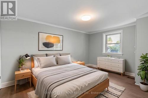 323 Crawford Street, Orillia, ON - Indoor Photo Showing Bedroom