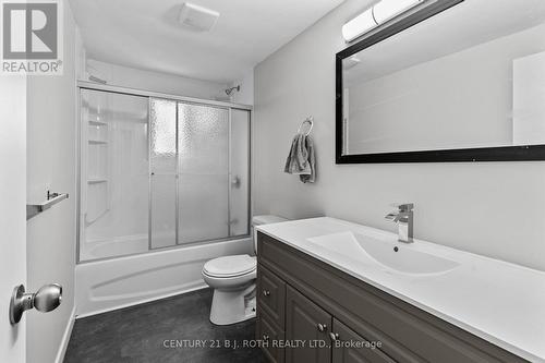 323 Crawford Street, Orillia, ON - Indoor Photo Showing Bathroom