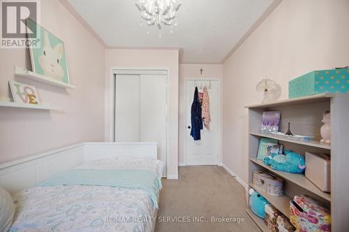 6 Harding Street, Halton Hills, ON - Indoor Photo Showing Bedroom
