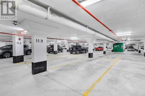 6 - 2557 Sixth Line W, Oakville, ON - Indoor Photo Showing Garage