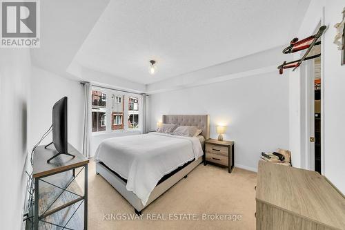 6 - 2557 Sixth Line W, Oakville, ON - Indoor Photo Showing Bedroom