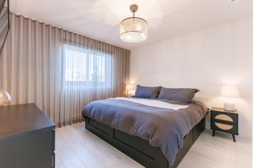 Master Bedroom - 2-5805 Rue De Champagnier, Brossard, QC - Indoor Photo Showing Bedroom