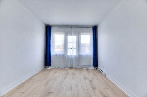 Living Room - 20 Boul. Goineau, Laval (Pont-Viau), QC - Indoor Photo Showing Other Room