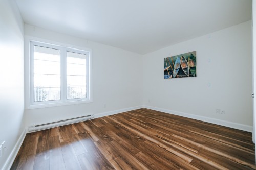 Chambre à coucher - 204-1176 Boul. Du Curé-Labelle, Blainville, QC - Indoor Photo Showing Other Room