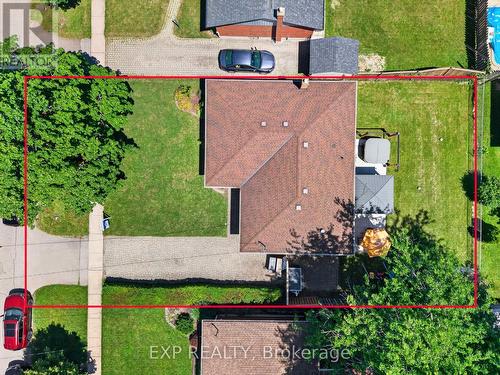 8 Dunraven Avenue, St. Catharines (Carlton/Bunting), ON - Outdoor