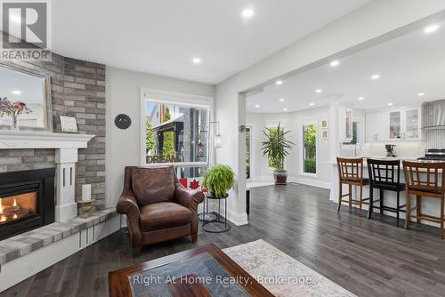 197 Parkwood Crescent, Hamilton (Thorner), ON - Indoor Photo Showing Living Room With Fireplace
